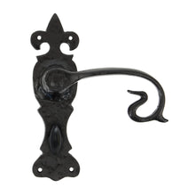 Load image into Gallery viewer, 83695 Black Curly Lever Bathroom Set