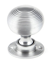 Load image into Gallery viewer, 91974 Satin Chrome Heavy Beehive Mortice/Rim Knob Set