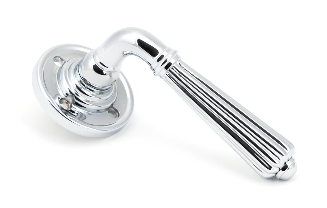 45315 Polished Chrome Hinton Lever on Rose Set