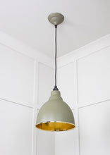 Load image into Gallery viewer, 49517TU Hammered Brass Brindley Pendant in Tump
