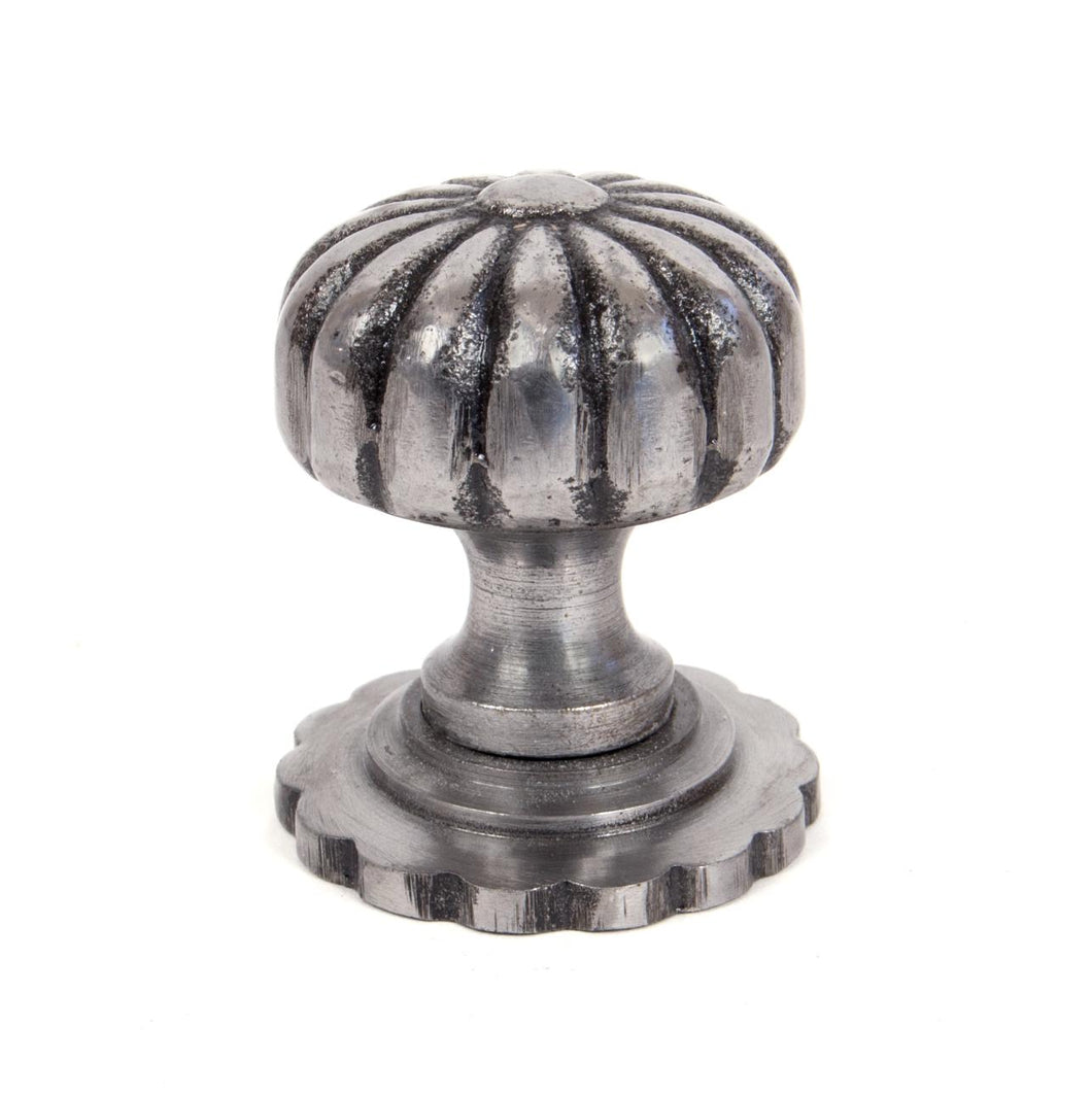 83508 Natural Smooth Flower Cabinet Knob - Small