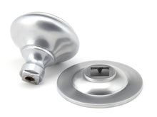 Load image into Gallery viewer, 91979 Satin Chrome Round Centre Door Knob
